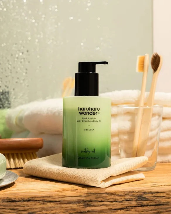 Haruharu Wonder – Black Bamboo Daily Smoothing Body Oil (100ml)