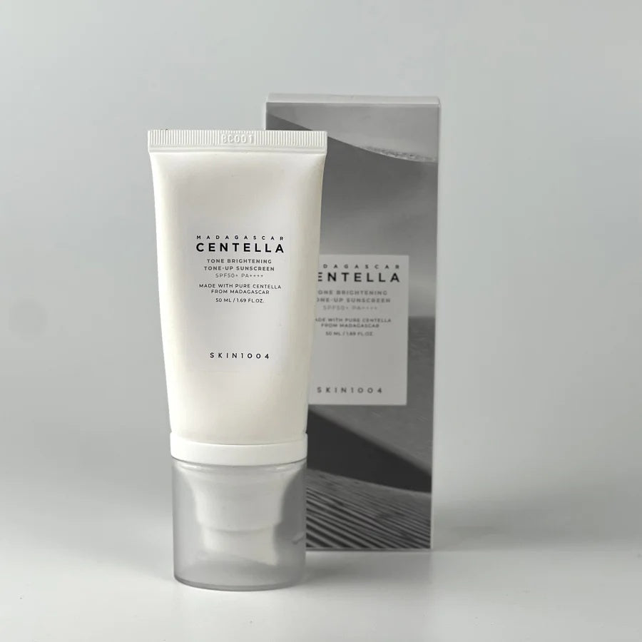 SKIN1004 Madagascar Centella Tone-Up Sunscreen SPF50+ PA++++ – Protector Solar Iluminador con Efecto Corrector del Tono