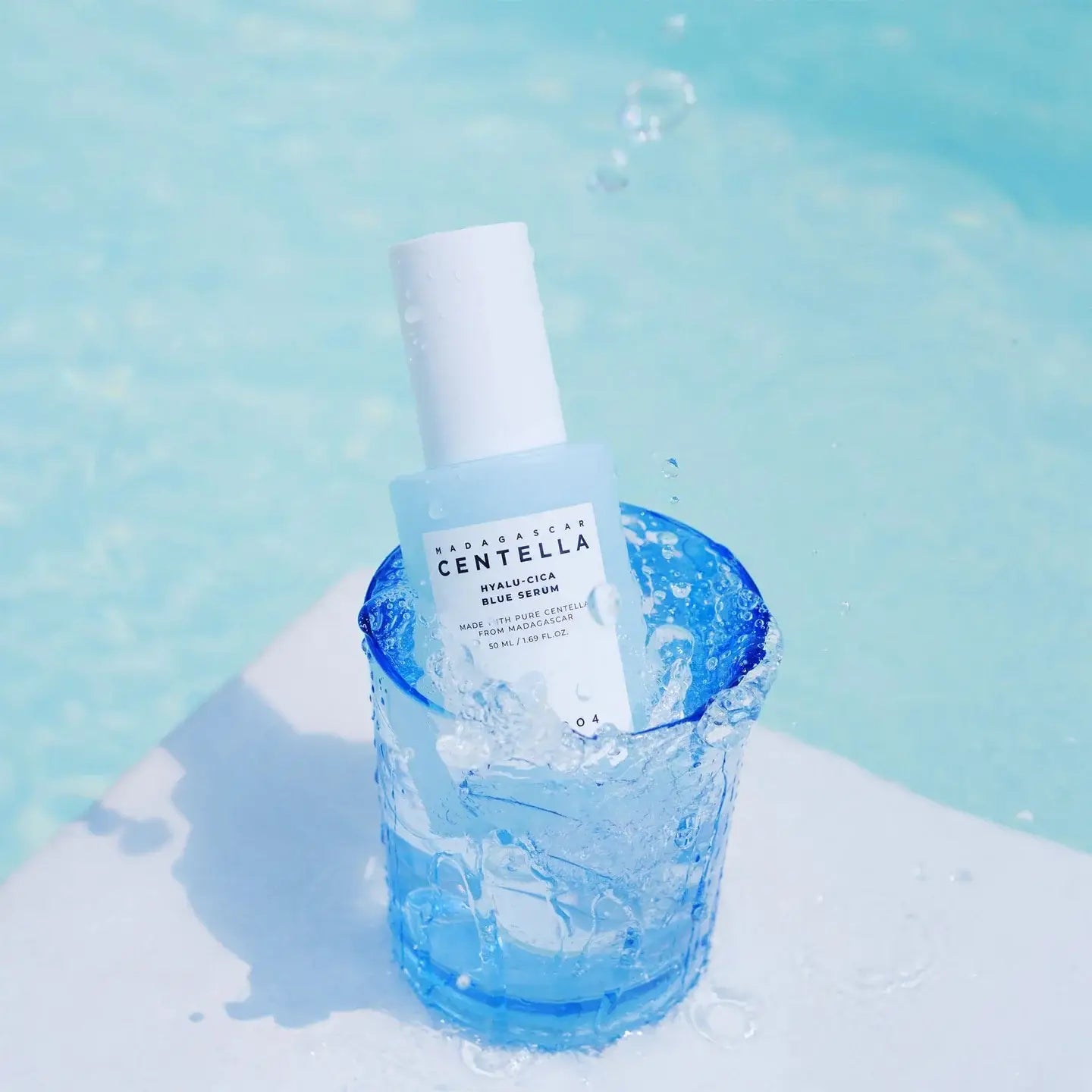 SKIN1004 Centella Hyalu-Cica Blue Serum – Sérum hidratante y calmante (50 ml)