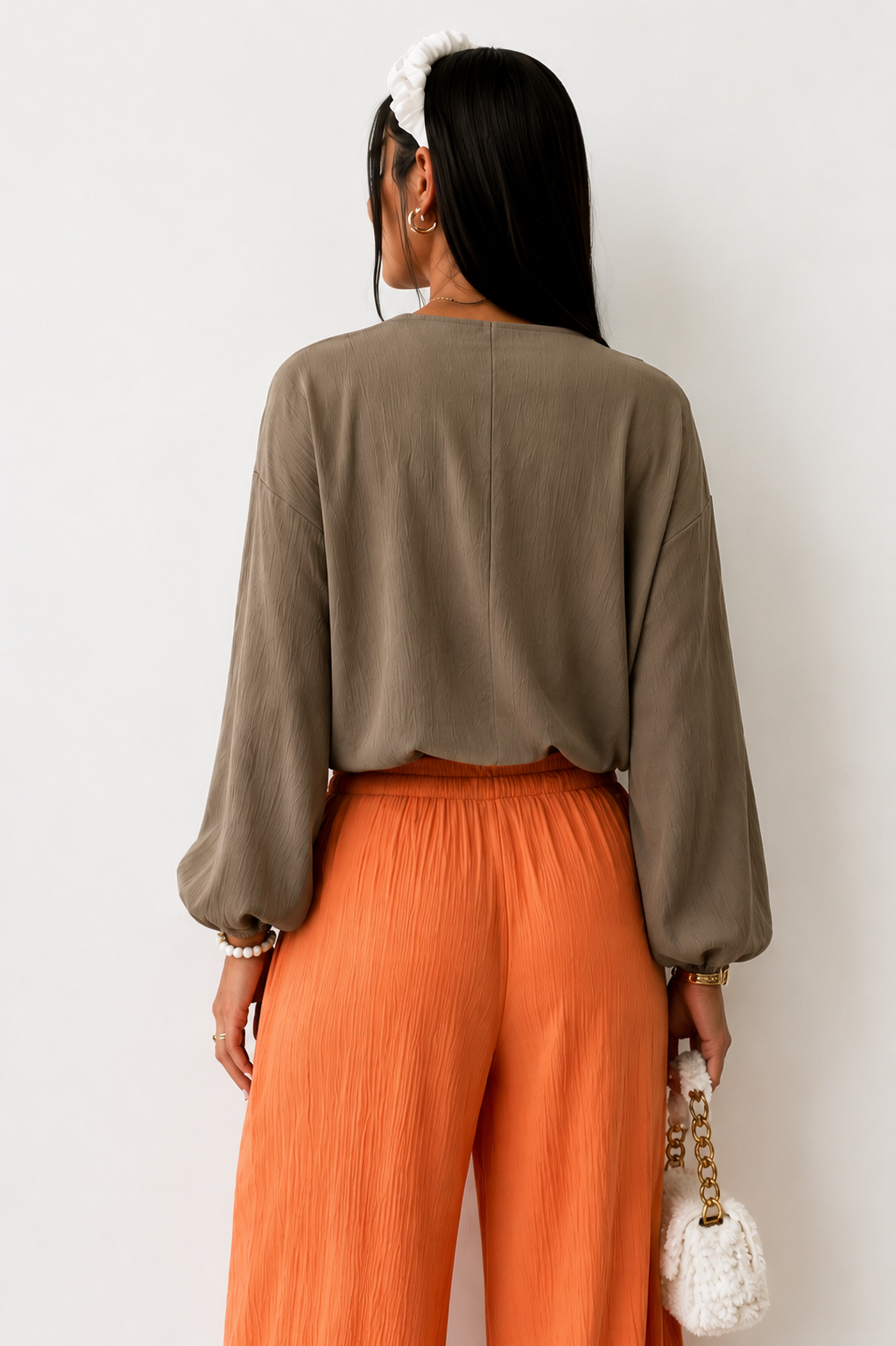 Blusa Cruzada para Mujer con Escote en V | Manga Larga Abullonada y Diseño Elegante