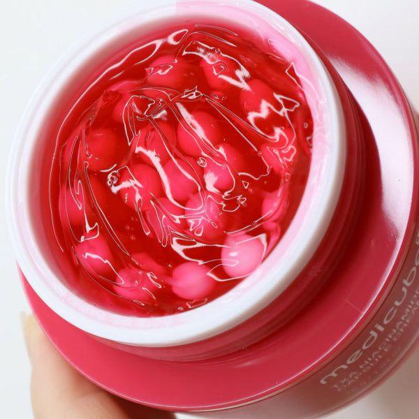 Medicube TXA Niacinamide Capsule Cream hidratante iluminador con ácido tranexámico y niacinamida