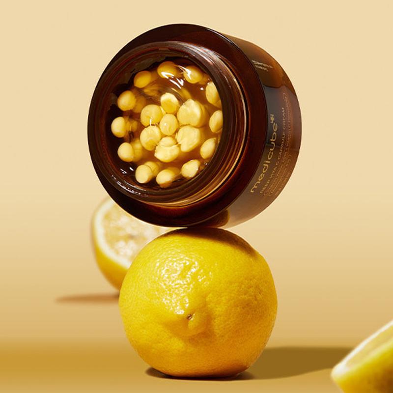 Medicube Deep Vita C Capsule Cream | Crema Iluminadora con Vitamina C y Cápsulas Activas – Cosmética Coreana K-Beauty (55g)