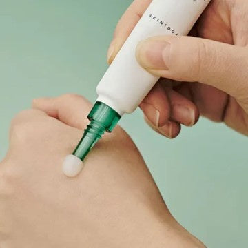 SKIN1004 Madagascar Centella Tea-Trica Spot Cream | Crema Calmante Anti-Imperfecciones (20 ml)