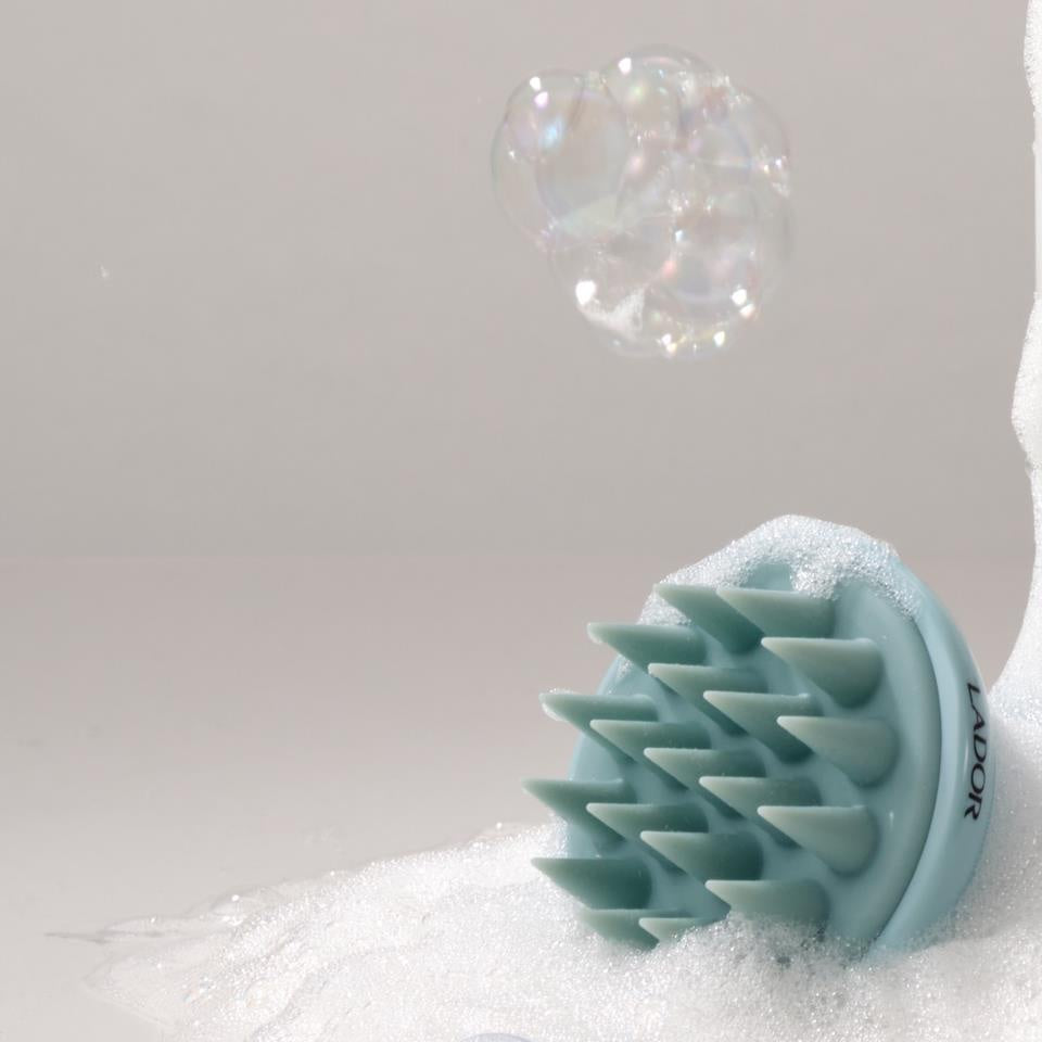 Lador Scalp Massager Shampoo Brush | Cepillo Masajeador de Silicona para Cuero Cabelludo