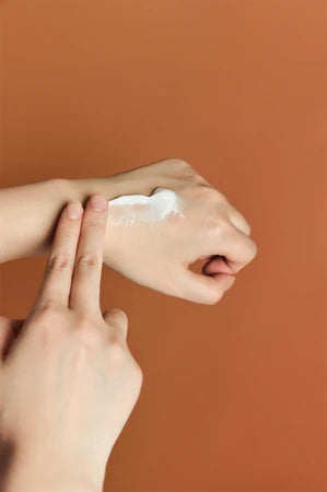 Skin1004 - Crema Enriquecida Probio-Cica 15ml – Nutrición Profunda y Reparación de la Piel