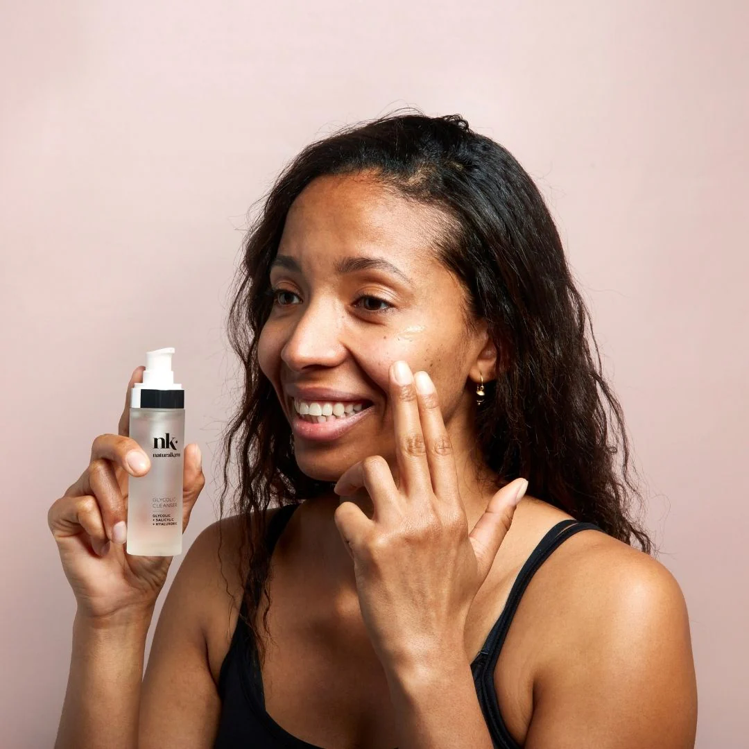 NK Glycolic Cleanser – Limpiador Facial Renovador con Ácido Glicólico